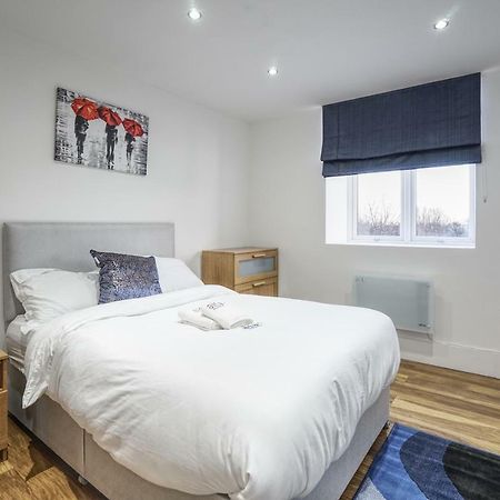 Alfa Apartments, Quarry Court, High Street, Morley Leeds  Exteriör bild